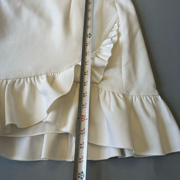 Elegant Cream One-Shoulder Dress - Picture 4 of 7